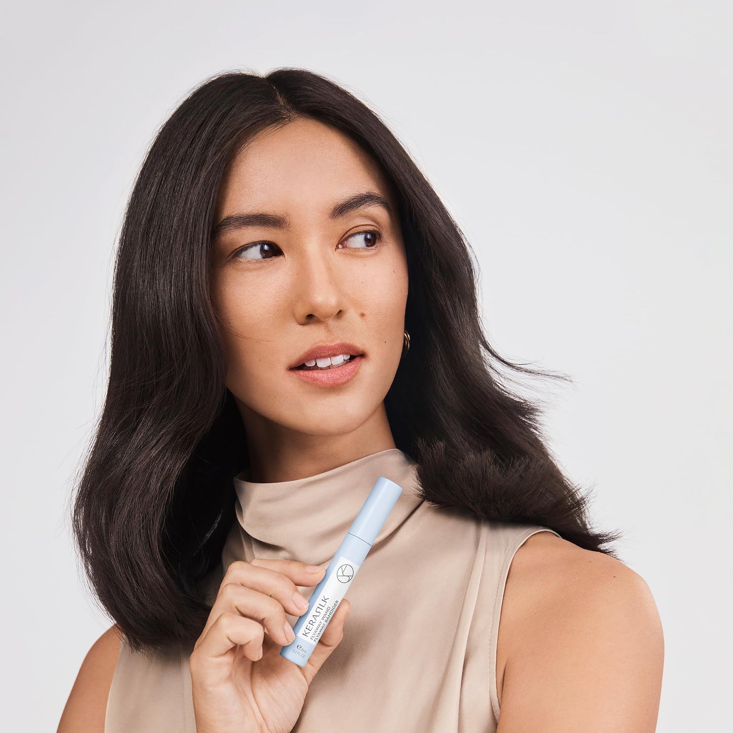 Kerasilk Flyaway Wand for On-the-Go Frizz Control